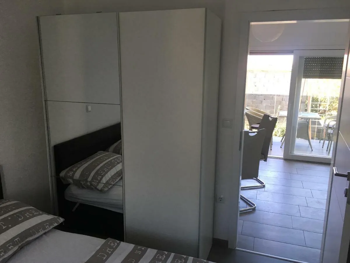 Apartmani Eden Vrsi Mulo