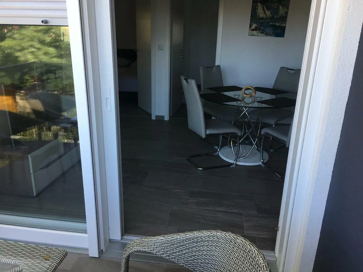 Apartmani Eden Vrsi Mulo 0*,  Croácia
