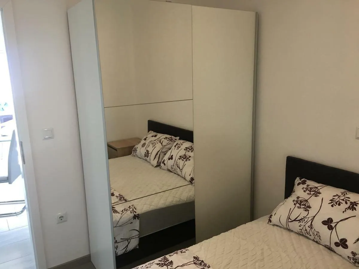 Apartmani Eden Vrsi Mulo Apartamento